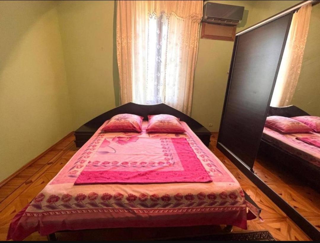 Hotel G I O Samtredia Kültér fotó