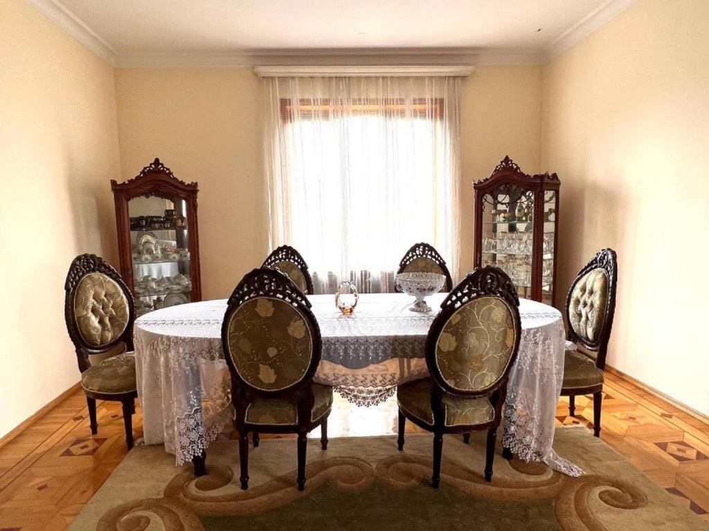Hotel G I O Samtredia Kültér fotó